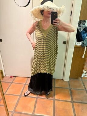 Striped V-Neck Sleeveless Tunic Top in Olive and Gray
